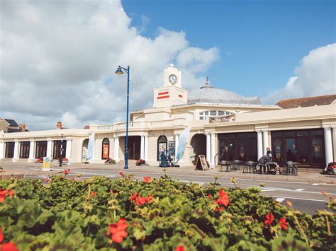 Porthcawl - Town Beach | VisitWales