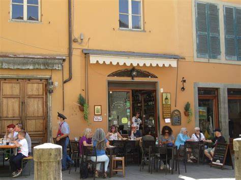 My Favourite Restaurants in Barga, Italy - Travelling Jezebel My Favourite Restaurants in Barga ...