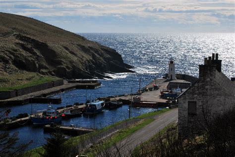 Lybster Harbour #Caithness www.havenhouseart.com | Lighthouse, Outdoor ...