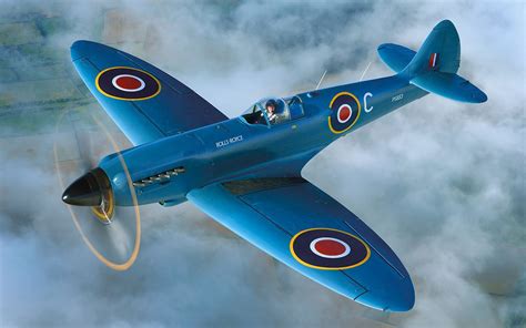 Rolls Royce's own Spitfire PS853, an unarmed, high-altitude photo ...