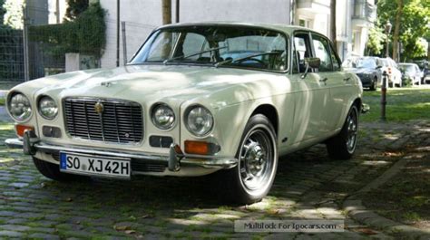 1975 Jaguar XJ - Car Photo and Specs