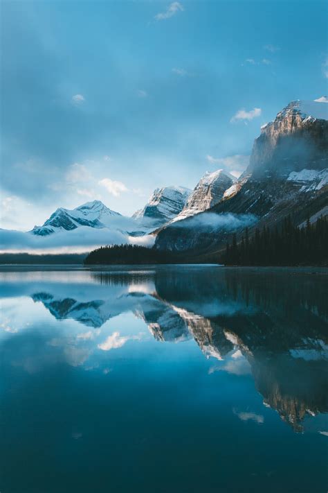 Maligne Lake at Sunrise, Canada [3749 × 5624] - Nature/Landscape Pictures