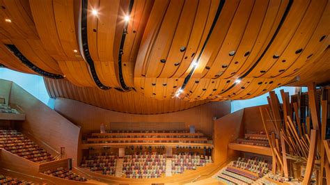 Walt Disney Concert Hall Interior