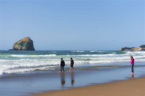 Best Things to Do in Pacific City, Oregon – Oregon Beach Vacations