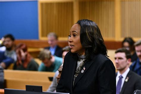 "They want them to squirm": Experts say Fulton DA not offering plea deals signals bad news for ...