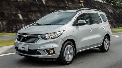 GM lança linha 2022 da minivan Spin com versão LS automática