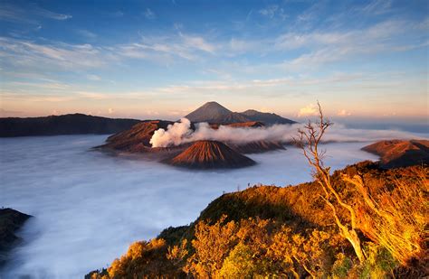 Mt.Bromo Sunrise from Penanjakan View Point | Mt. Bromo volc… | Flickr