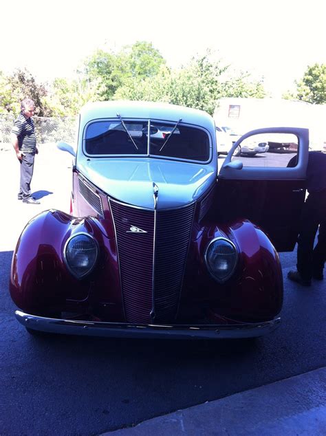 Classic Car Windshield Replacement