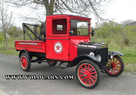 1925 Ford Model TT | Volo Museum