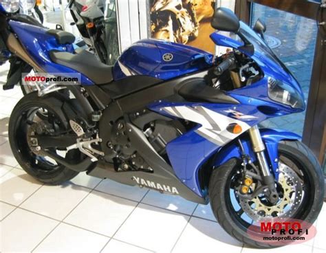 Yamaha YZF-R1 2004 Specs and Photos