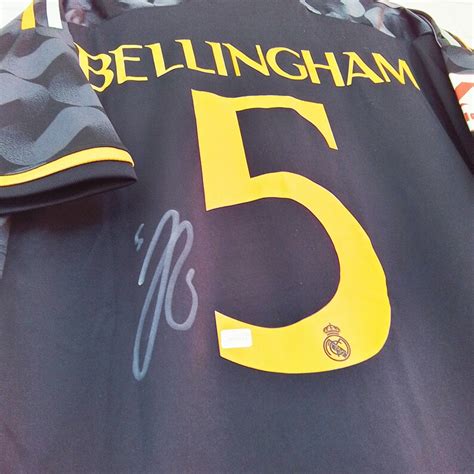 Jude Bellingham Hand Signed Autographed FC Real Madrid Jersey / T-shirt ...