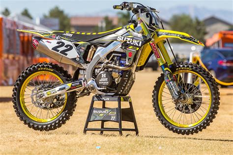 INSIDE CHAD REED's FACTORY JGR/SUZUKI RMZ450 | Dirt Bike Magazine