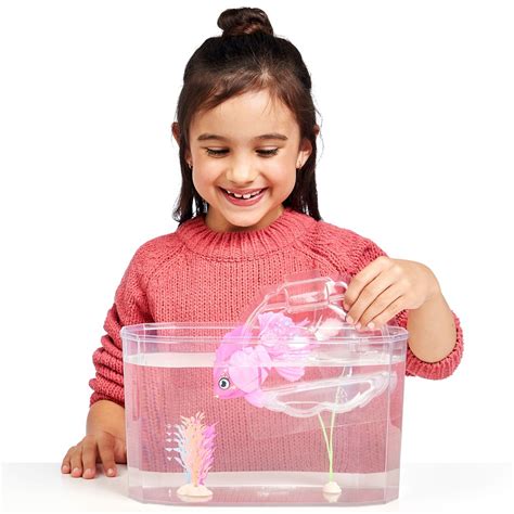 Little Live Pets Lil Dippers Fish Tank Playset | Smyths Toys UK