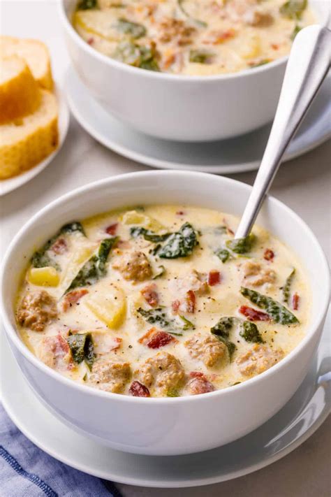 Simple Olive Garden Zuppa Toscana Soup | All Things Mamma