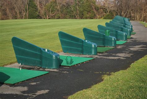 Golf Driving Range Tips and Drills for Beginners