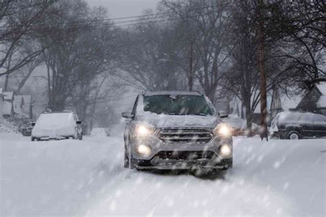 Driving In Snow For The First Time? (8 Vital Safety Tips)