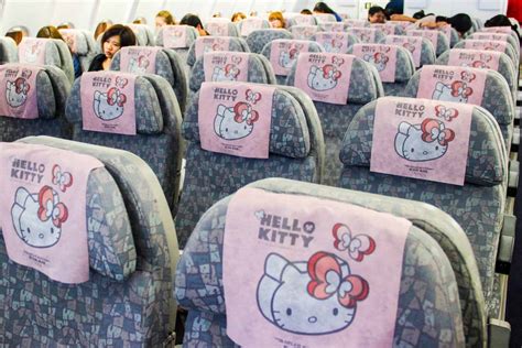 Flying on The Eva Air Hello Kitty Plane – Sanrio Flight to Taiwan