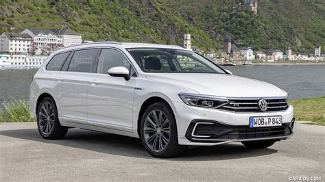 2020 Volkswagen Passat GTE Variant (Plug-In Hybrid, EU-Spec) | Front ...