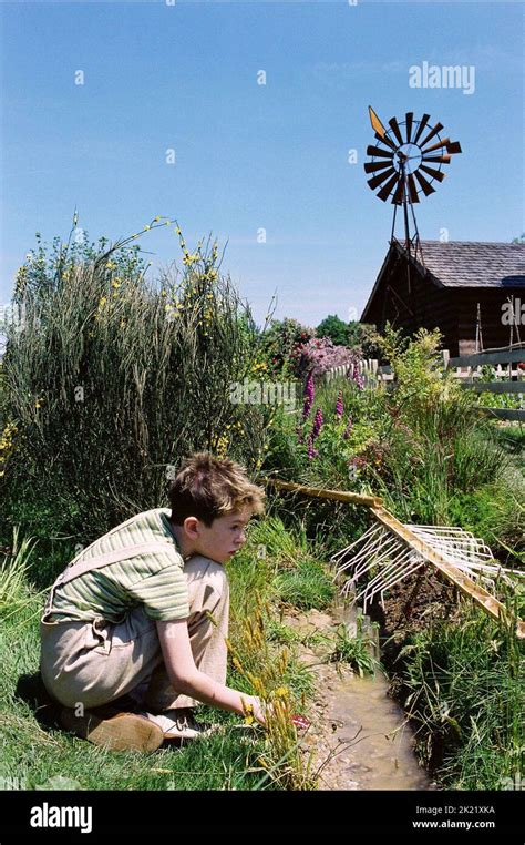 FREDDIE HIGHMORE, ARTHUR AND THE INVISIBLES, 2006 Stock Photo - Alamy