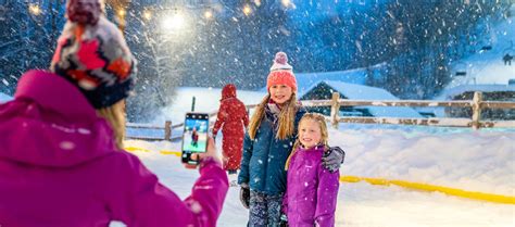 Iceskating & Sledding | Fun winter activities at Grand Geneva Resort