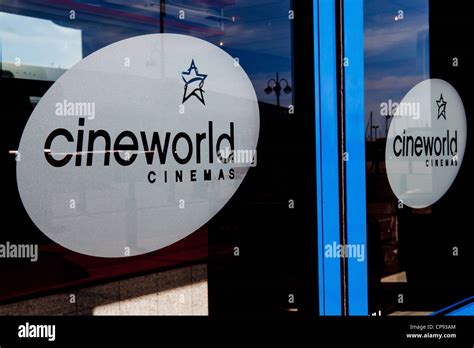 Cineworld logo hi-res stock photography and images - Alamy