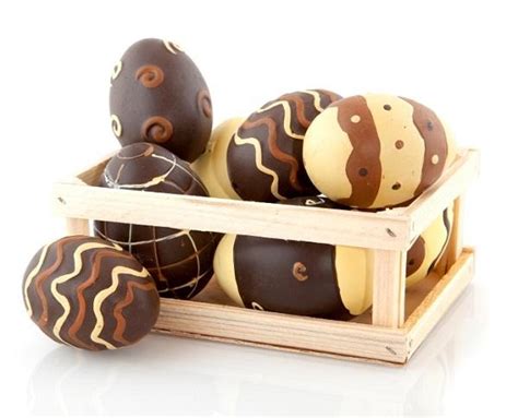 Cómo hacer huevos de Pascua de chocolate - Fácil