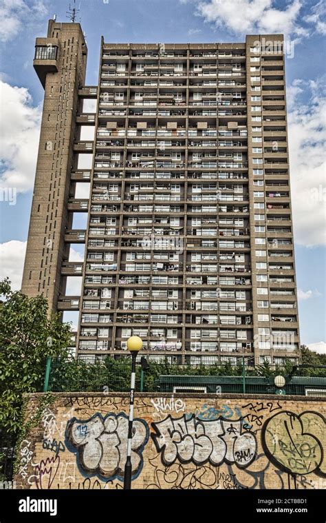 Trellick Tower with graffiti, London Stock Photo - Alamy