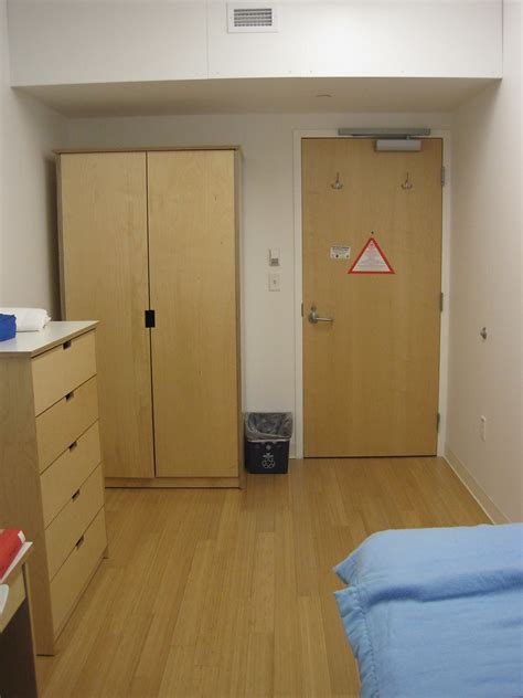 Freshman Syracuse University Dorms - On-campus housing - Syracuse ...