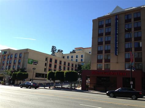 Hilton Garden Inn Valet Parking - Parking in Los Angeles | ParkMe