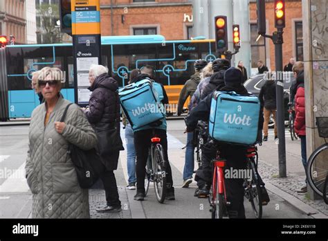 Copenhagen/Denmark/10 November 2022/ Wolt partner food delivery bikers ...