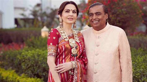 Mukesh Ambani, Nita Ambani Grace Mass Wedding Ahead of Son's Marriage - TheDailyGuardian