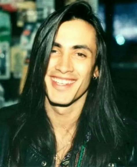 Nuno Bettencourt Net Worth 2024 Update - Short bio, age, height, weight - Net Worth Inspector