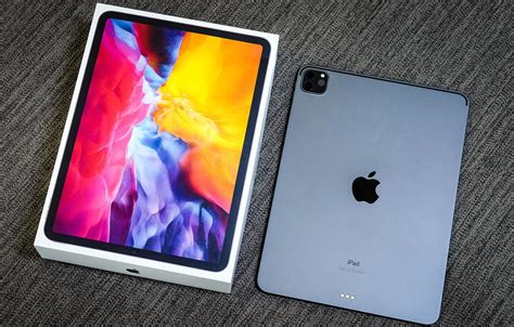 iPad Pro 11 vs 12.9 (2020): Which Should You Buy? - ESR Blog