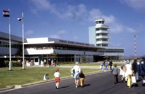 Queen Beatrix Aruba International Airport (TNCA/AUA)