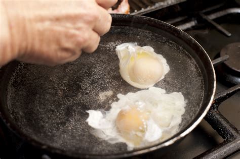 What Is The Best Pan For Poaching Eggs at Jose Lopez blog