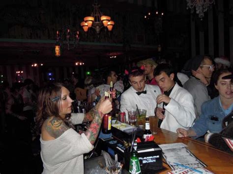 The 10 Best Bars In Capitol Hill Seattle