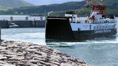 BBC News - In Pictures: New Raasay pier