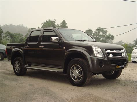 ISUZU D-MAX 4X2 2.5 MANUAL TURBO DIESEL – Sitikar Group