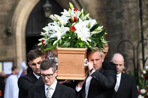 Gordon Banks funeral: 1966 World Cup heroes lead tributes to 'humble ...