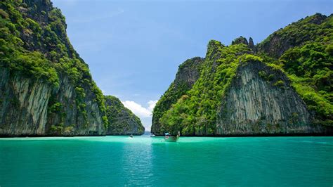 Raja Ampat Islands - Nehru Memorial