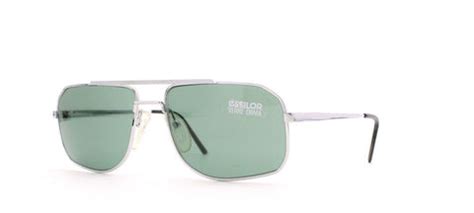 Essilor 60 Rectangular Certified Vintage Sunglasses : Kings of Past