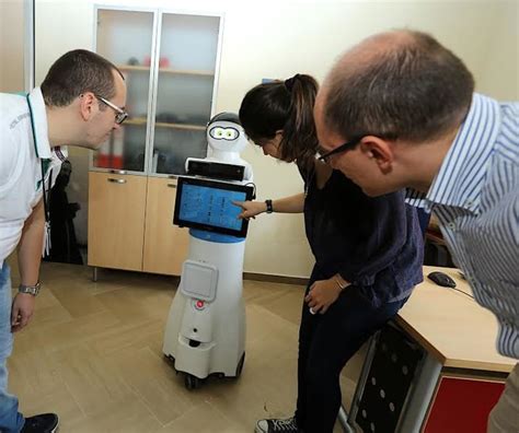 Il robot MARIO, che assiste i malati di Alzheimer - Lifetrends