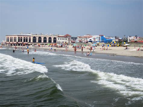 OCEAN CITY, NJ THROUGH THE YEARS: BEACH & BOARDWALK NEAR MUSIC PIER ...