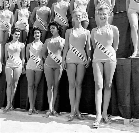 MISS UNIVERSE CONTESTANTS Poses In Long Beach California 3 1958 Old Photo $5.93 - PicClick