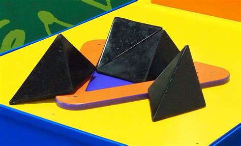 Pyramid Puzzle | Questacon - The National Science and Technology Centre