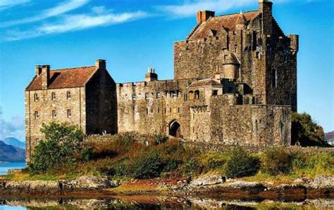 Eilean Donan Castle - Online Jigsaw Puzzles