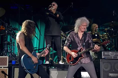 Queen's Brian May, Roger Taylor Perform at Taylor Hawkins Tribute | Flipboard