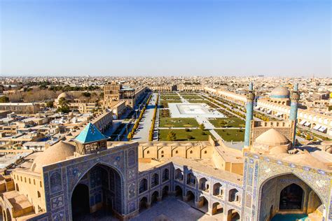 The Shah Mosque in Isfahan - Iran's Most Beautiful Mosque - Omnivagant