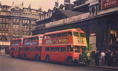 Amazing pictures of old London buses through time - MyLondon