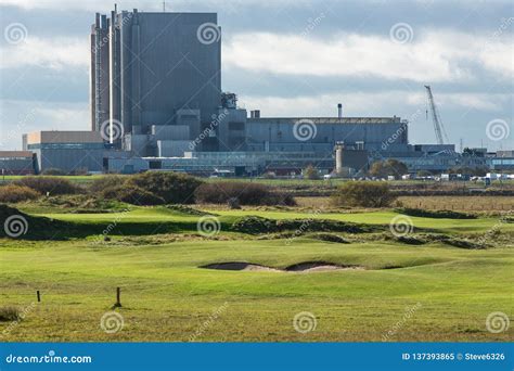 Hartlepool Nuclear Power Station Stock Image - Image of seal, sands: 137393865